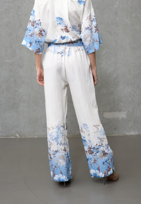 love & divine - love207-44