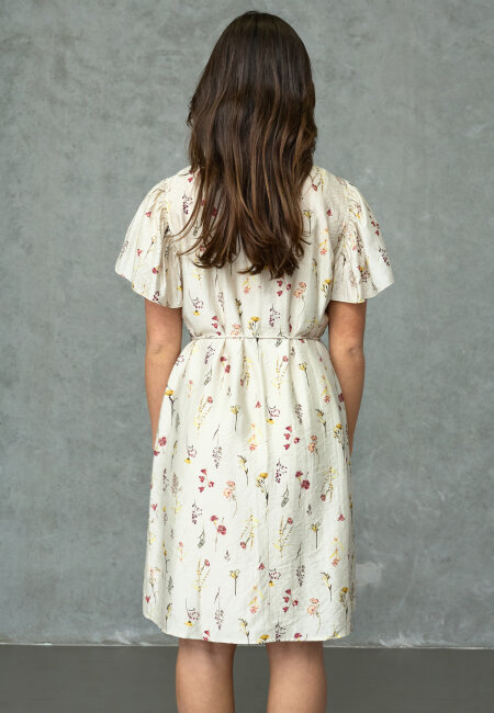 love & divine - love1603